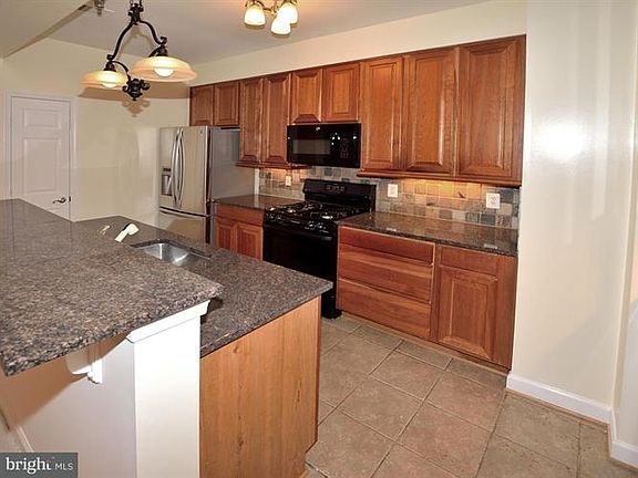 2nd image of 10328 Sager Ave Unit 316
