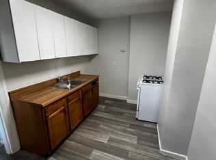 19 E James St #2, River Rouge, MI 48218