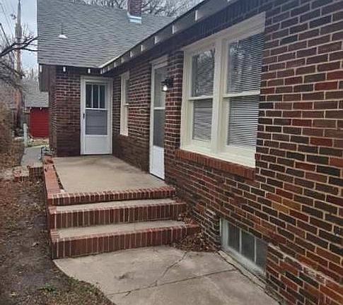 2nd image of 1105 W 14th St N