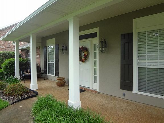 3rd image of 508 Lindsey Cir