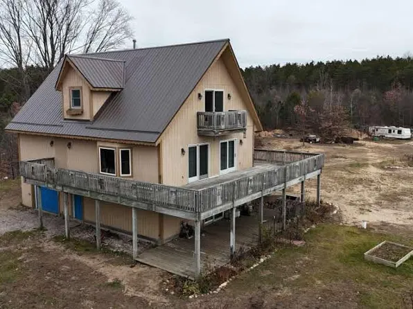 21648 Hulls Rd, Copemish, MI 49625
