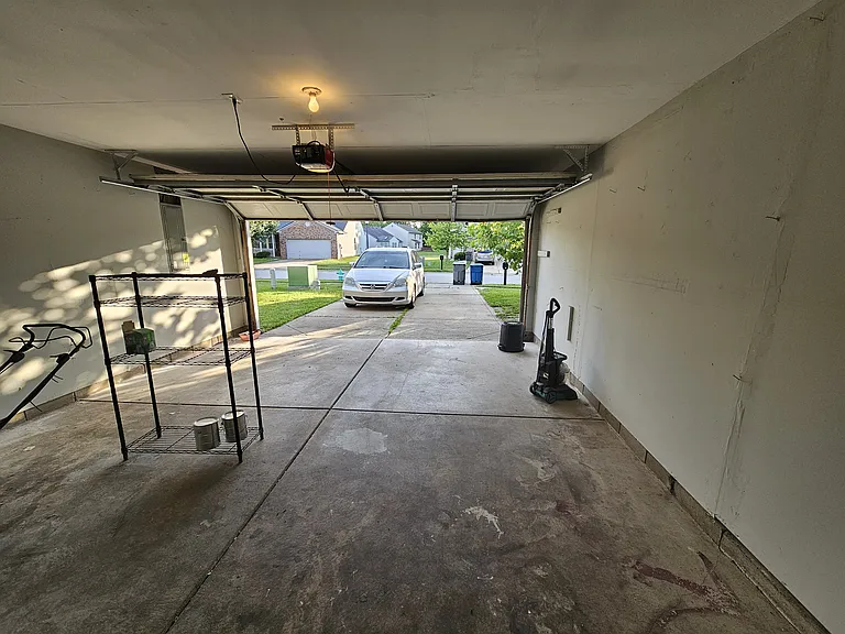 2319 Layton Park Dr — Photo 20
