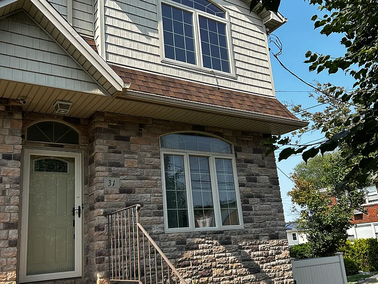 31 Tillman St — Photo 2