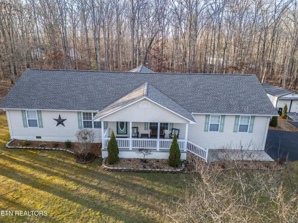 707 Robin Hood Dr, Crossville, TN 38555