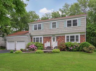 46 Stonehenge Dr, Ocean, NJ