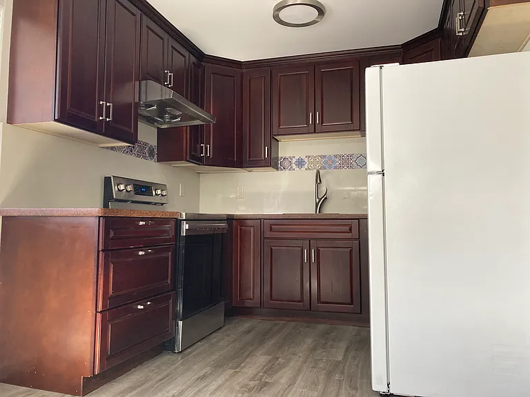 7021 Church St #4 — Photo 5