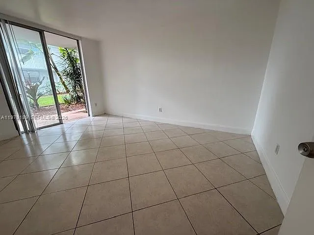 1801 S Treasure Dr #101 — Photo 12