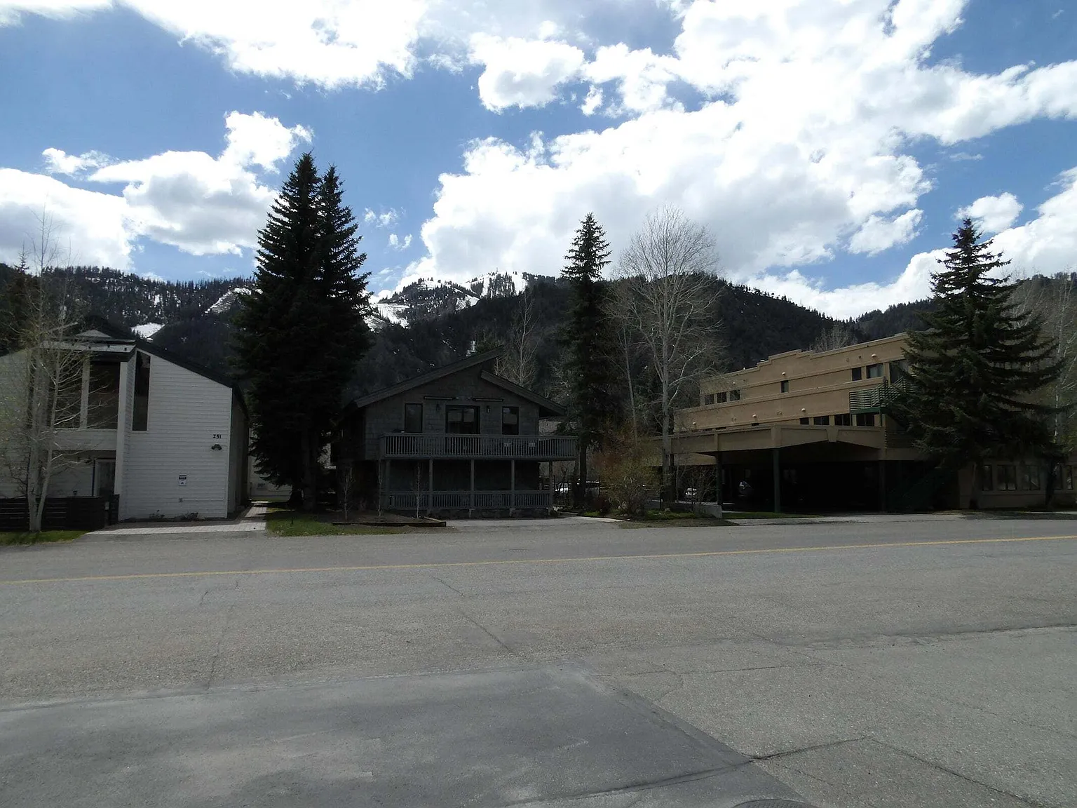 260 2nd Avenue South - 15 — Photo 3