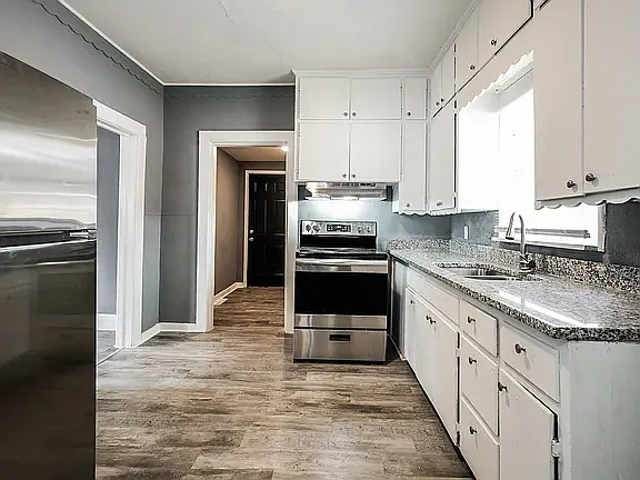 1167 E Indiana Ave — Photo 4