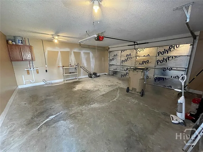119 Mustang Dr — Photo 45