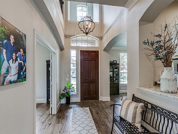 4th image of 6705 Ravenwood Dr