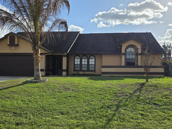 2722 SW District Ave, Port Saint Lucie, FL 34953