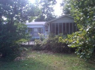 460 Chaneys Store Rd, Ringgold, VA 24586