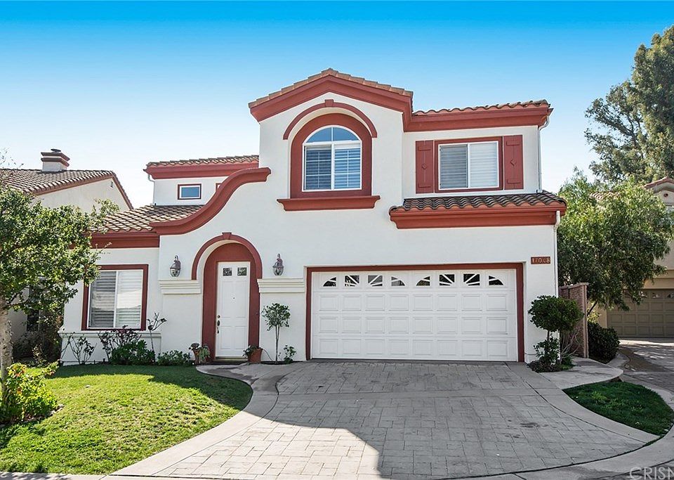 1st image of 17048 Oak Park Ct