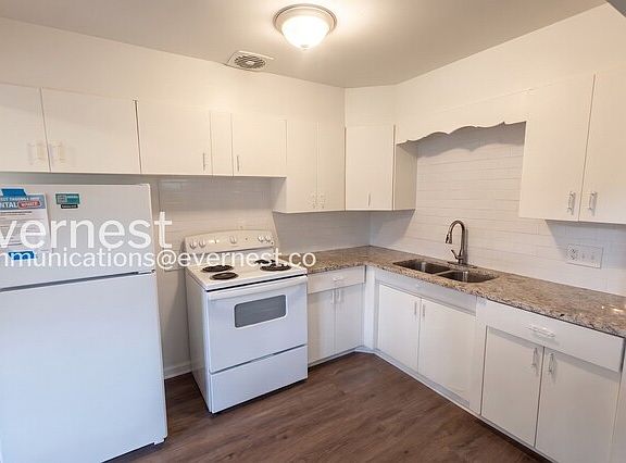 4th image of 153 Carol Dr