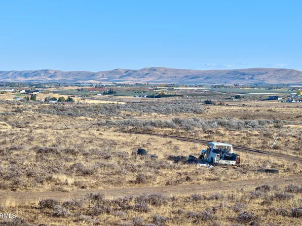 Nka Windyheart Ln, Yakima, WA 98908