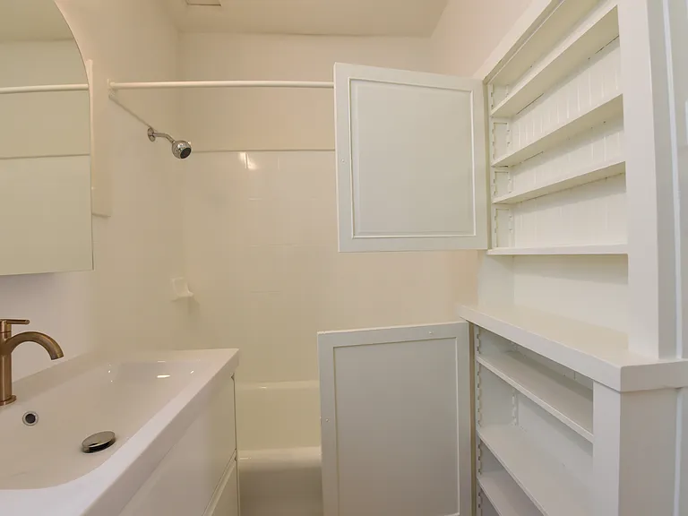 3232 21st St #5 — Photo 8