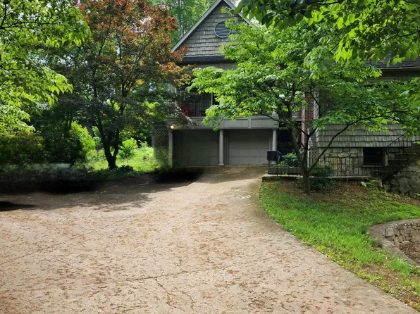 1171 Goodwin Rd, Atlanta, GA 30324