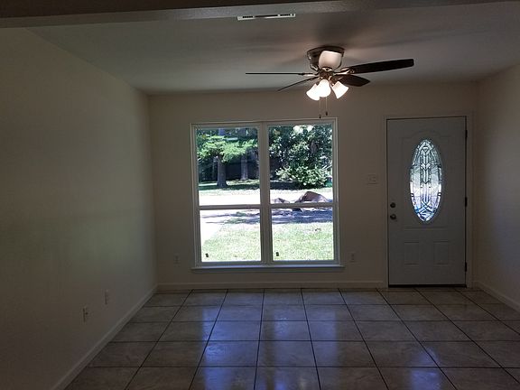 4th image of 2227 Connie Dr