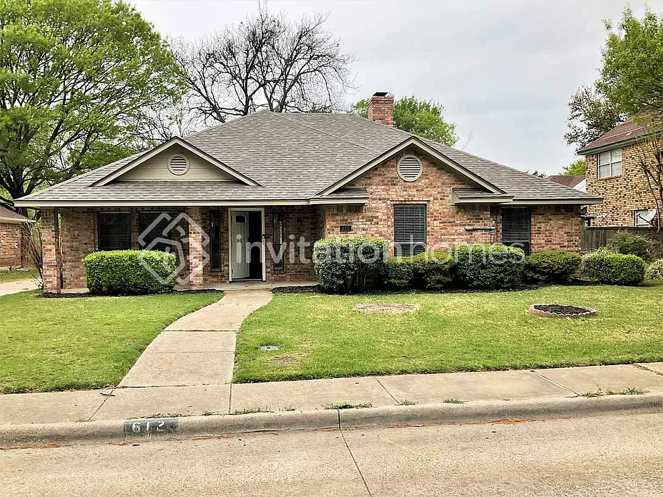 612 Arbor Creek Dr