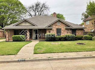 612 Arbor Creek Dr, Desoto, TX 75115