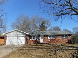 1505 E Downing St, Springfield, MO 65804