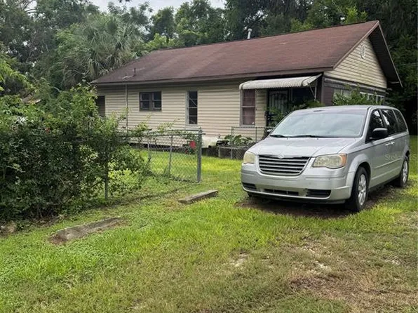 1324 W Silver Springs Blvd, Ocala, FL 34475