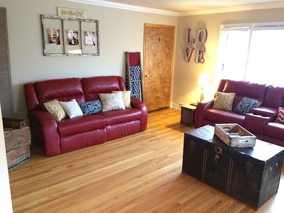 2nd image of 824 N Chicago Ave #2