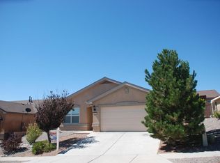 1051 Recreo Rd, Los Lunas, NM 87031