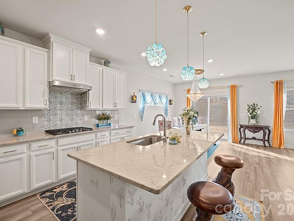 3rd image of 13022 Kenworth Rd