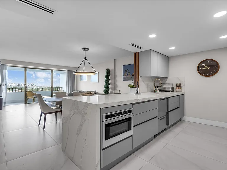 155 Ocean Lane Dr #1105 — Photo 12