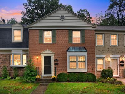 10306 Hampshire Green Ave, Fairfax, VA, 22032