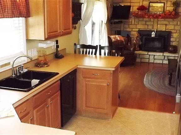 3rd image of 10438 Deertrail Dr
