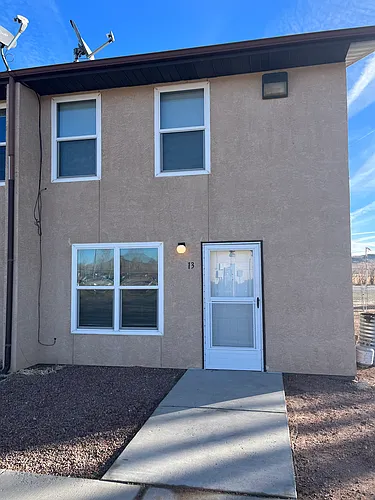 705 8th St #4 Photo 1