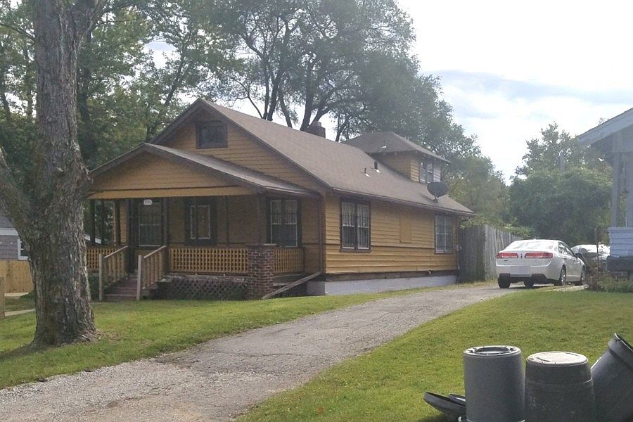 1st image of 2735 Walker Ave