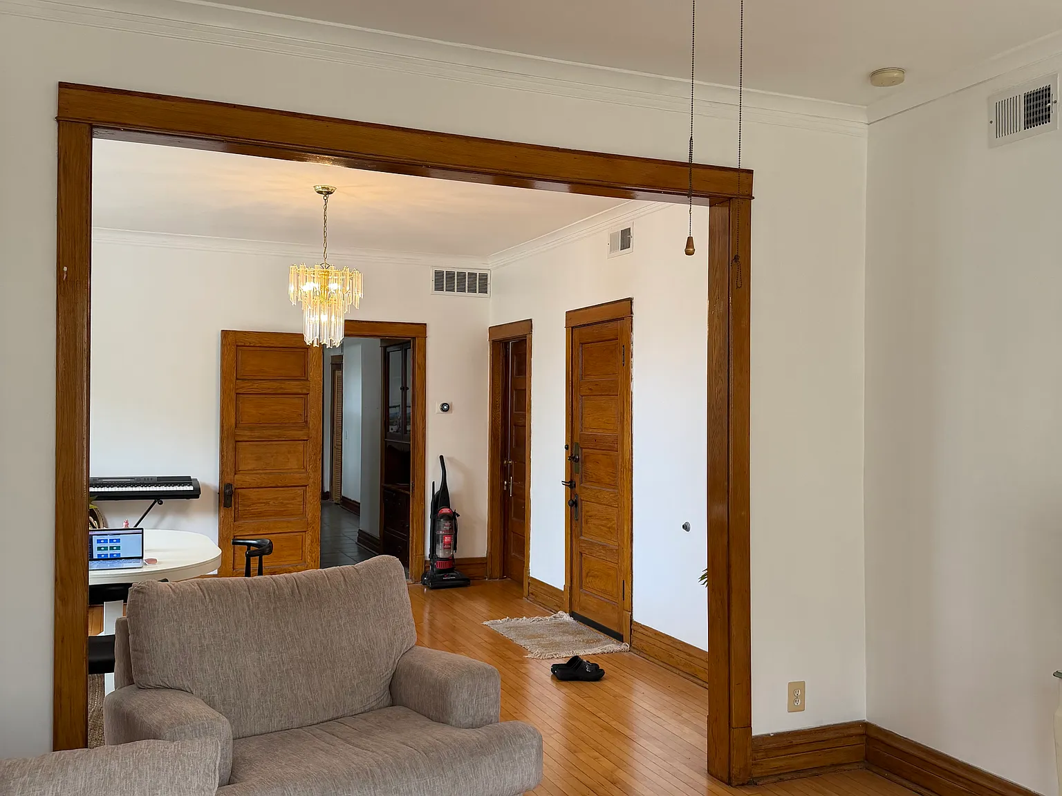 3 bed, 1300 sqft, $1,750 — Photo 4