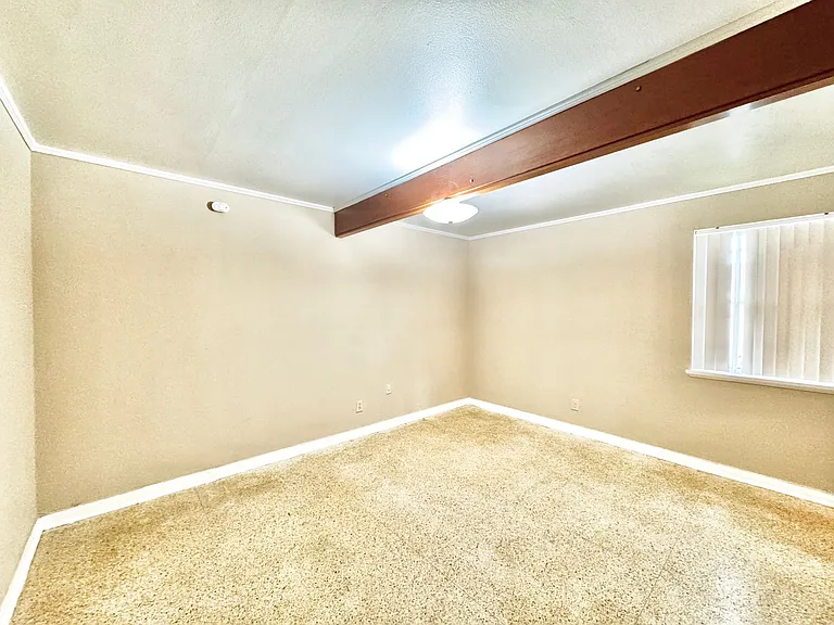 2655 Hyman Pl — Photo 5