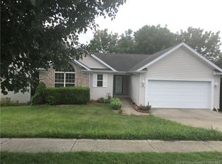 910 Nettle Ridge Rd, Jeffersonville, IN 47130