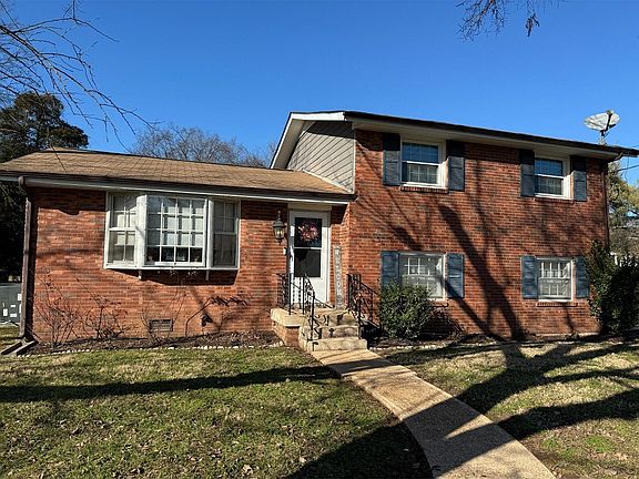2nd image of 3104 Richmond Hill Dr