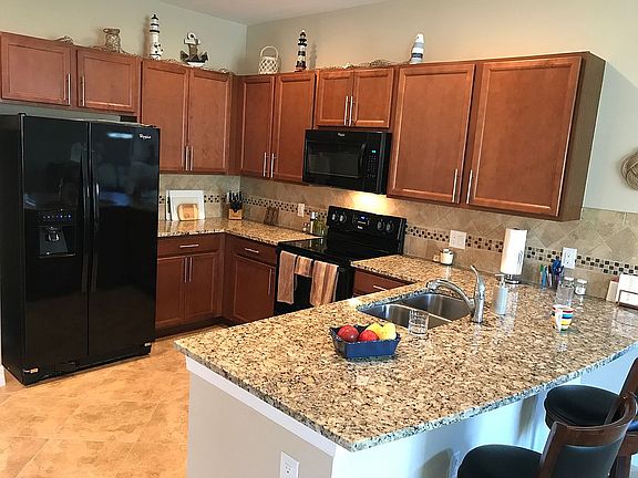 5th image of 7981 Helena Ct