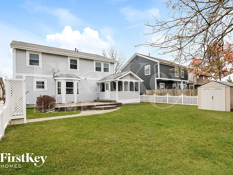 2561 Windflower Rd E — Photo 15