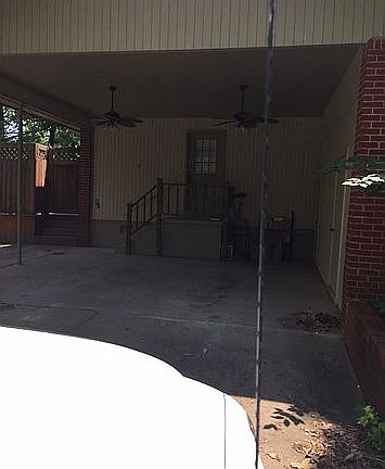 2nd image of 1031 Lakeshore Dr