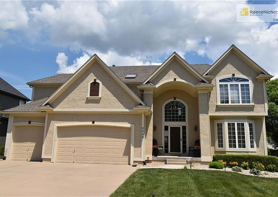 House has Newer Ext Paint, newer Roof, 2 HVAC Systems.  This was perhaps our most popular Floor Plan, Designed and only built by Gary Krueger, the "Wellington", Hugely popular plan, gives you way more square feet for the money than just about any other ho