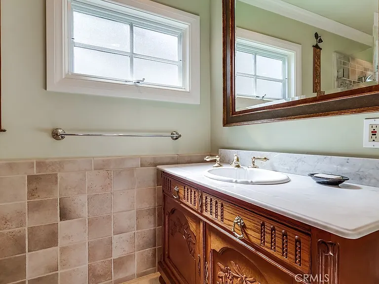 1239 S Patton Ave — Photo 27