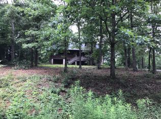 1968 Harry James Ln, Hickory, NC 28601