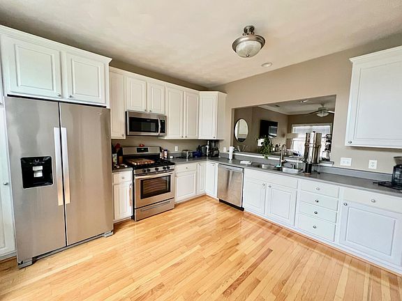 3rd image of 4716 Beach Bay Ct