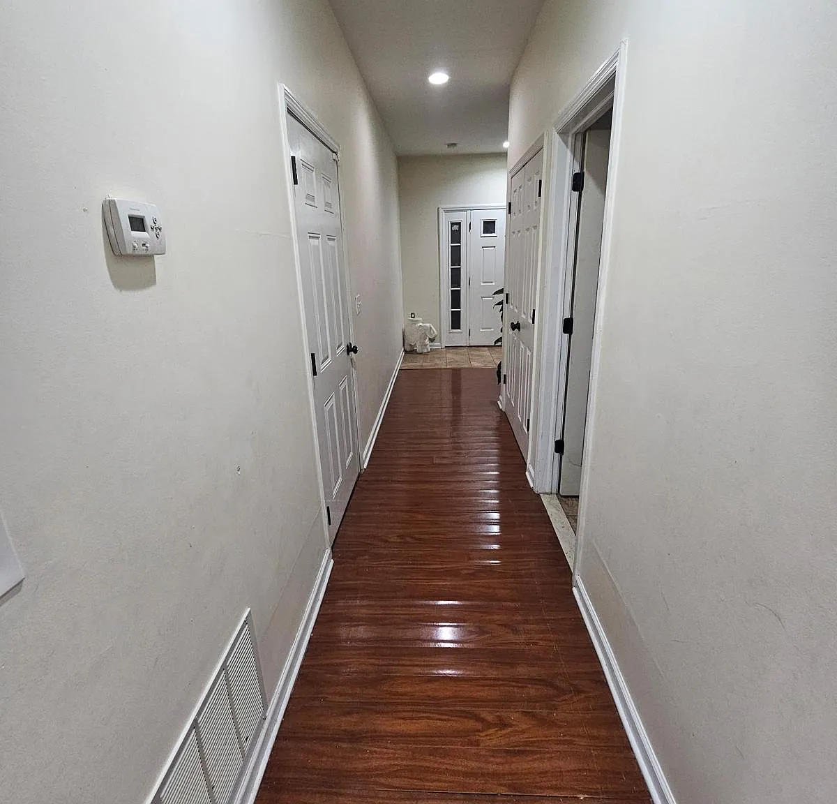 3 bed, 2000 sqft, $3,800 — Photo 3