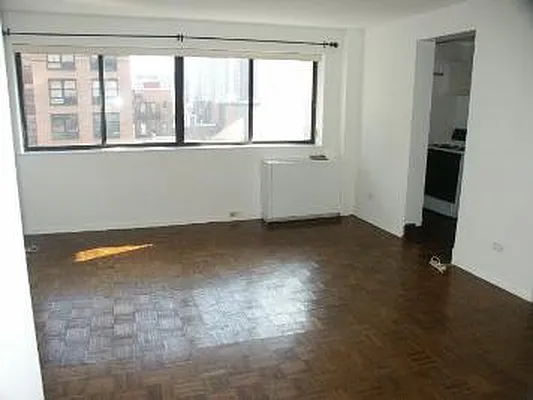 Rented by Corcoran | media 28