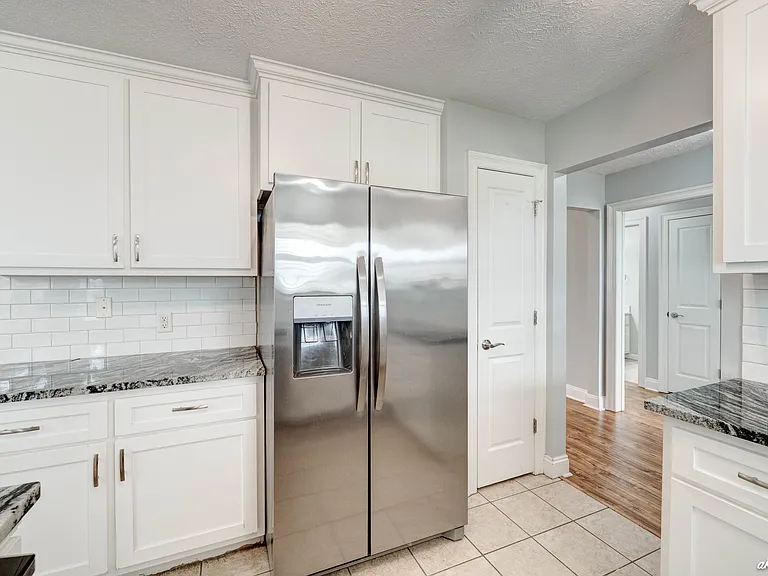 5402 Blue Dog Rd — Photo 6