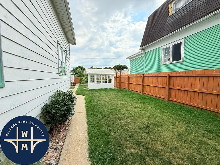 2054 S 72nd St — Photo 3